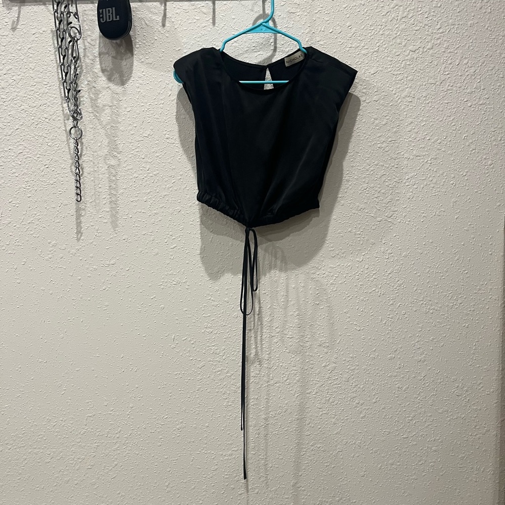 NICHOLAS Cropped Silk Black Blouse w tie.